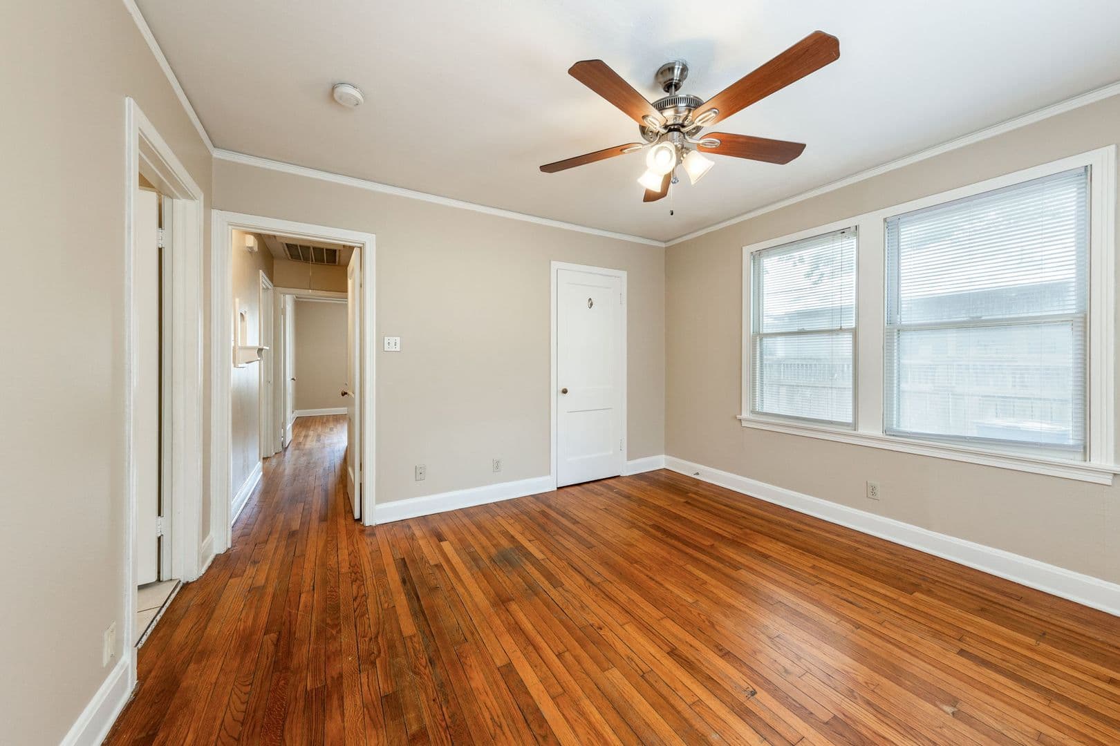 Austin Apartment: 909 East 38th Street