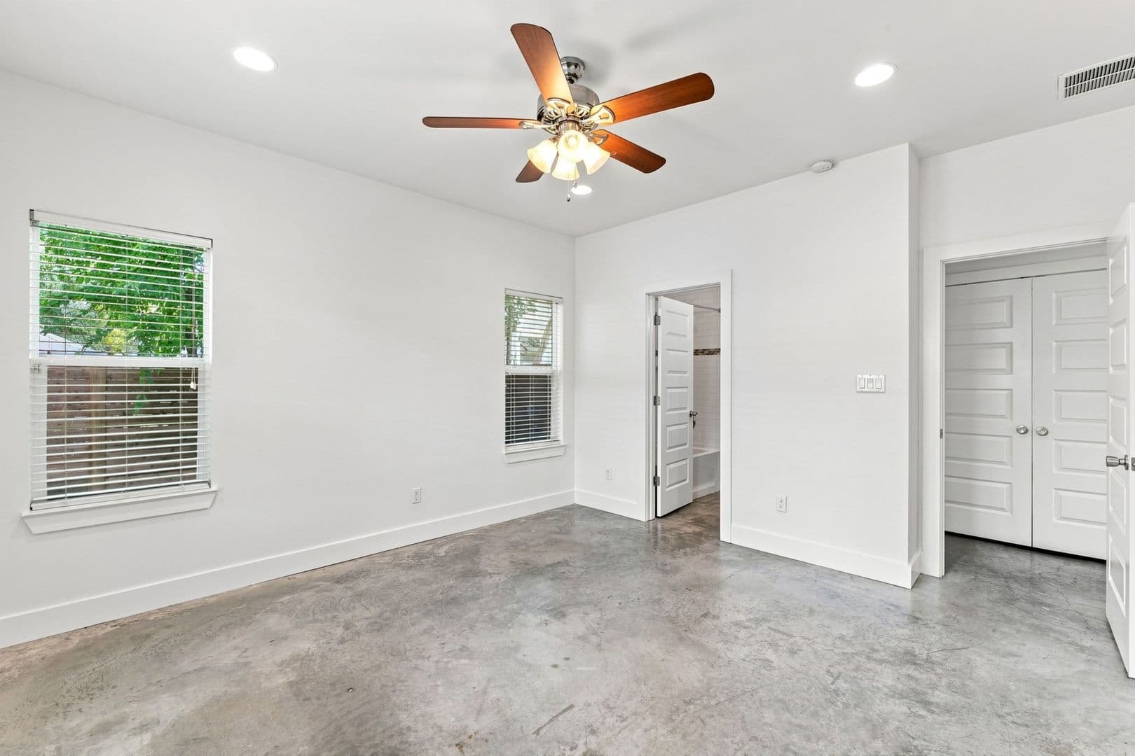 Austin House: 912 East 38th Street
