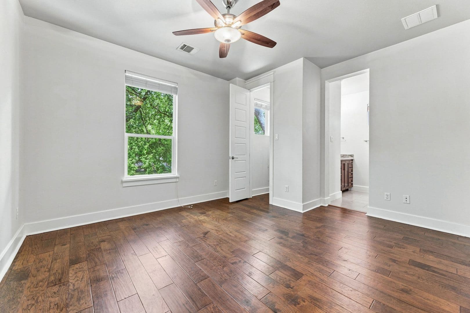 Austin House: 923 East 37th Street