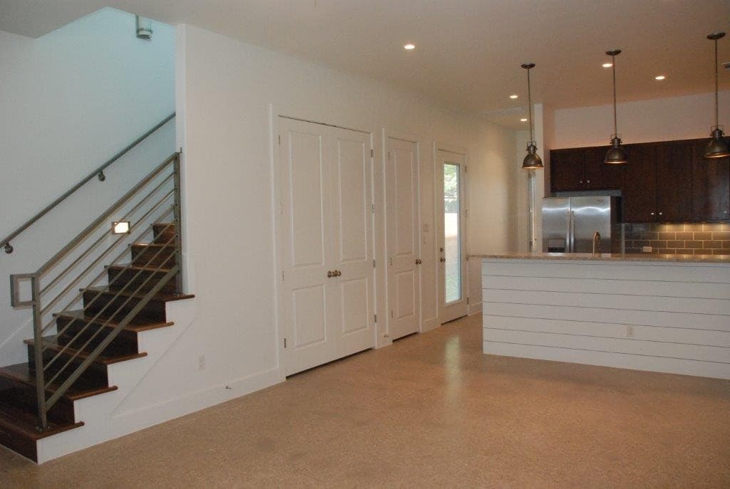 Austin Apartment: 718 Harris Avenue