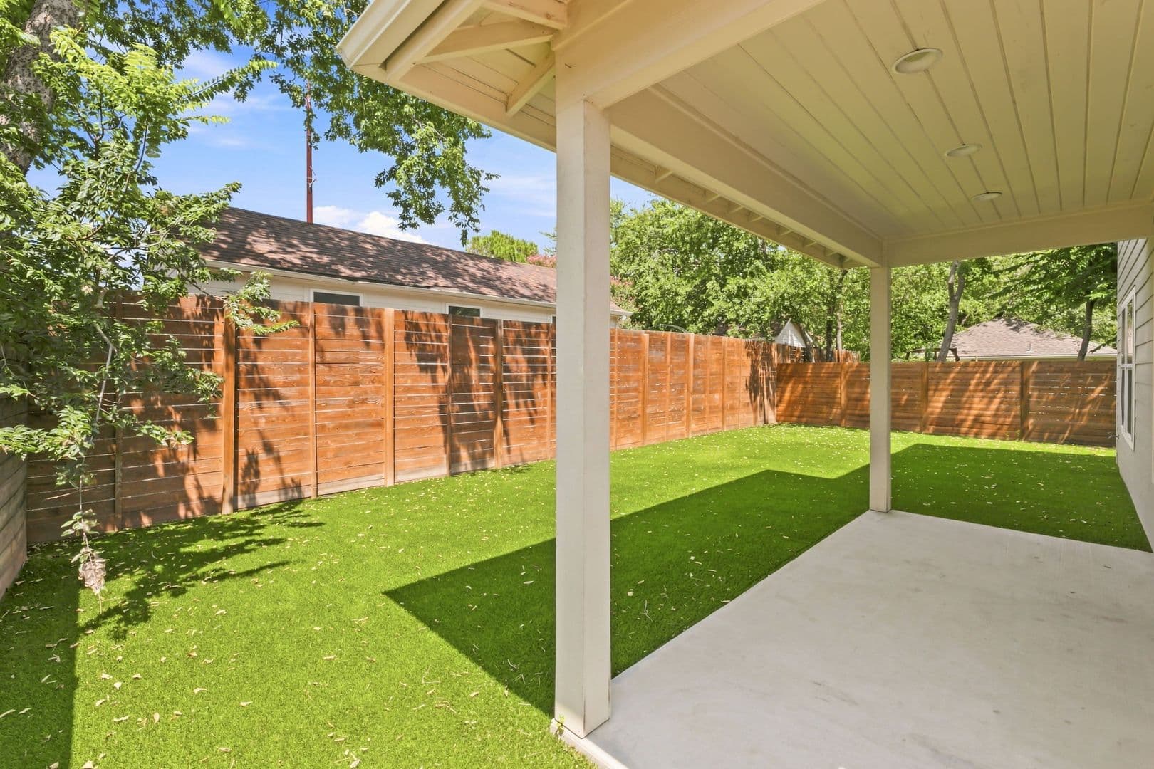 Austin House: 912 East 38th Street