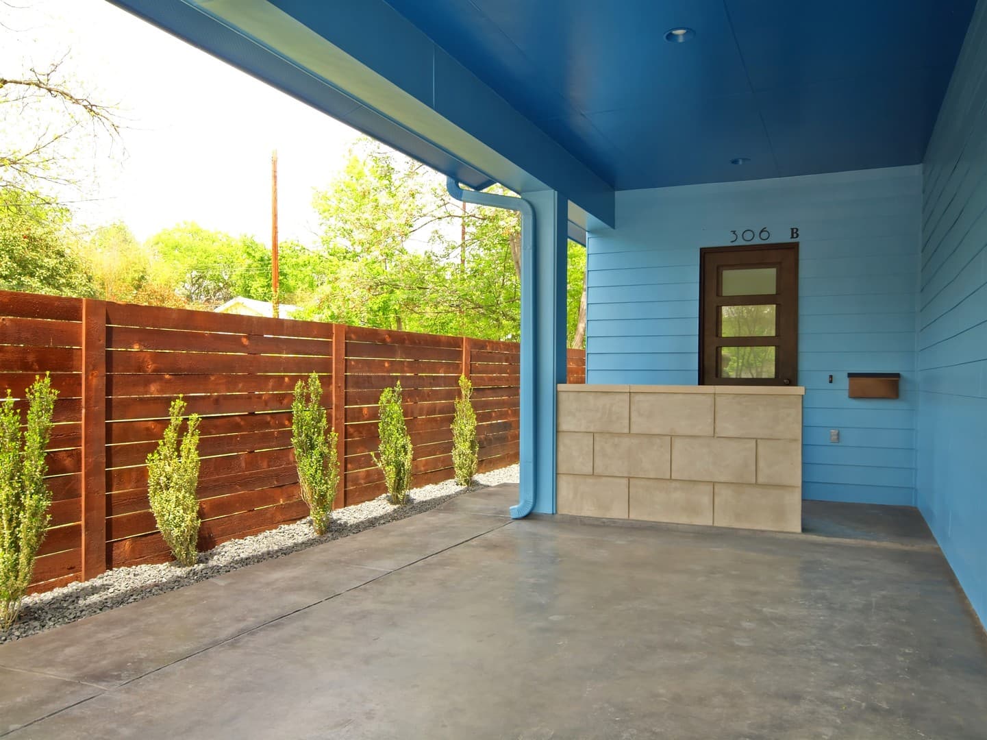 Austin Apartment: 306 Franklin Blvd
