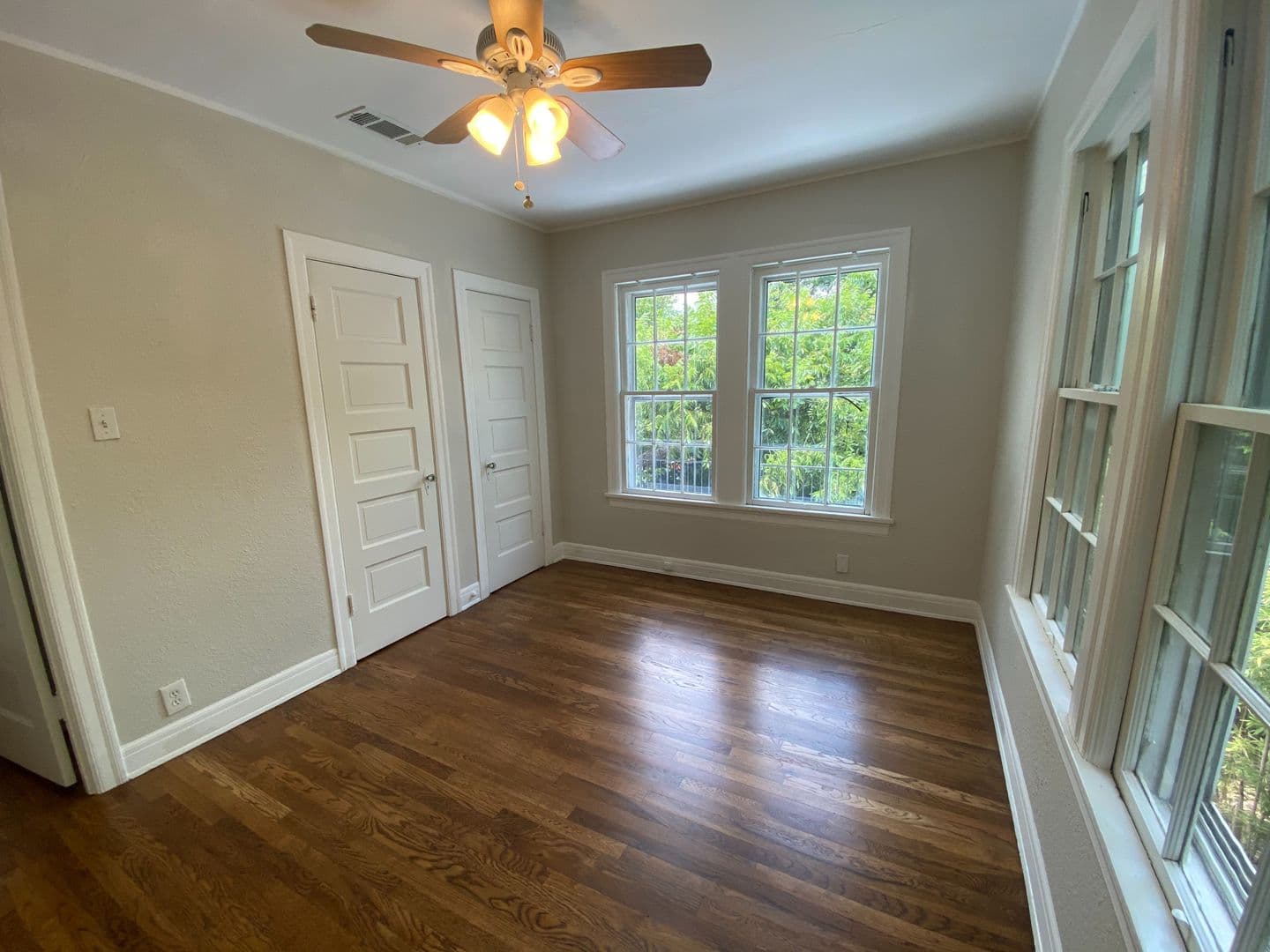 Austin House: 824 East 30th Street
