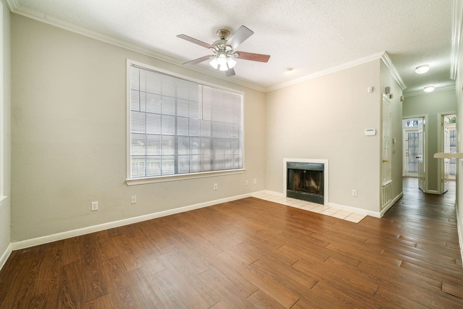 Austin House: 2300 Leon St #101