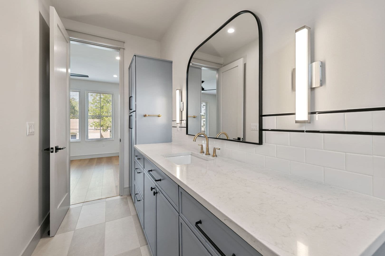 Austin Apartment: 917 E 37th Street