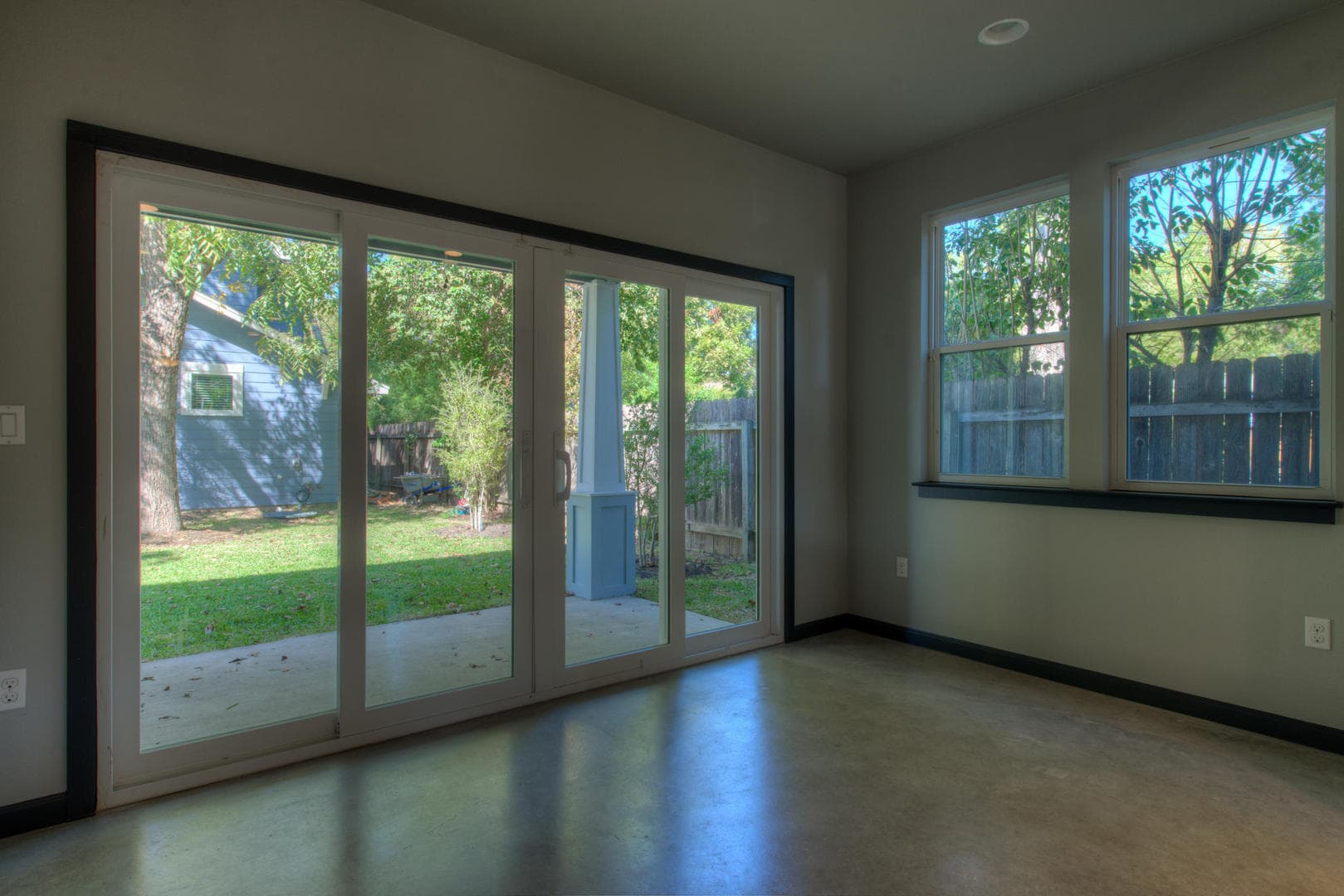 Austin Apartment: 3704 Harmon Ave