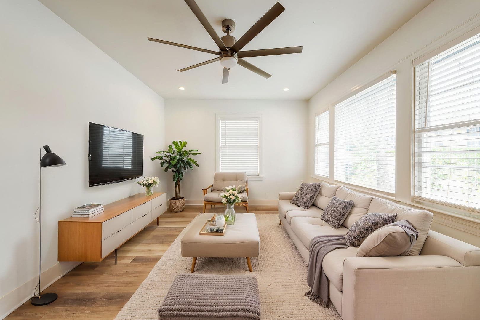 Austin House: 1021 East 45th Street