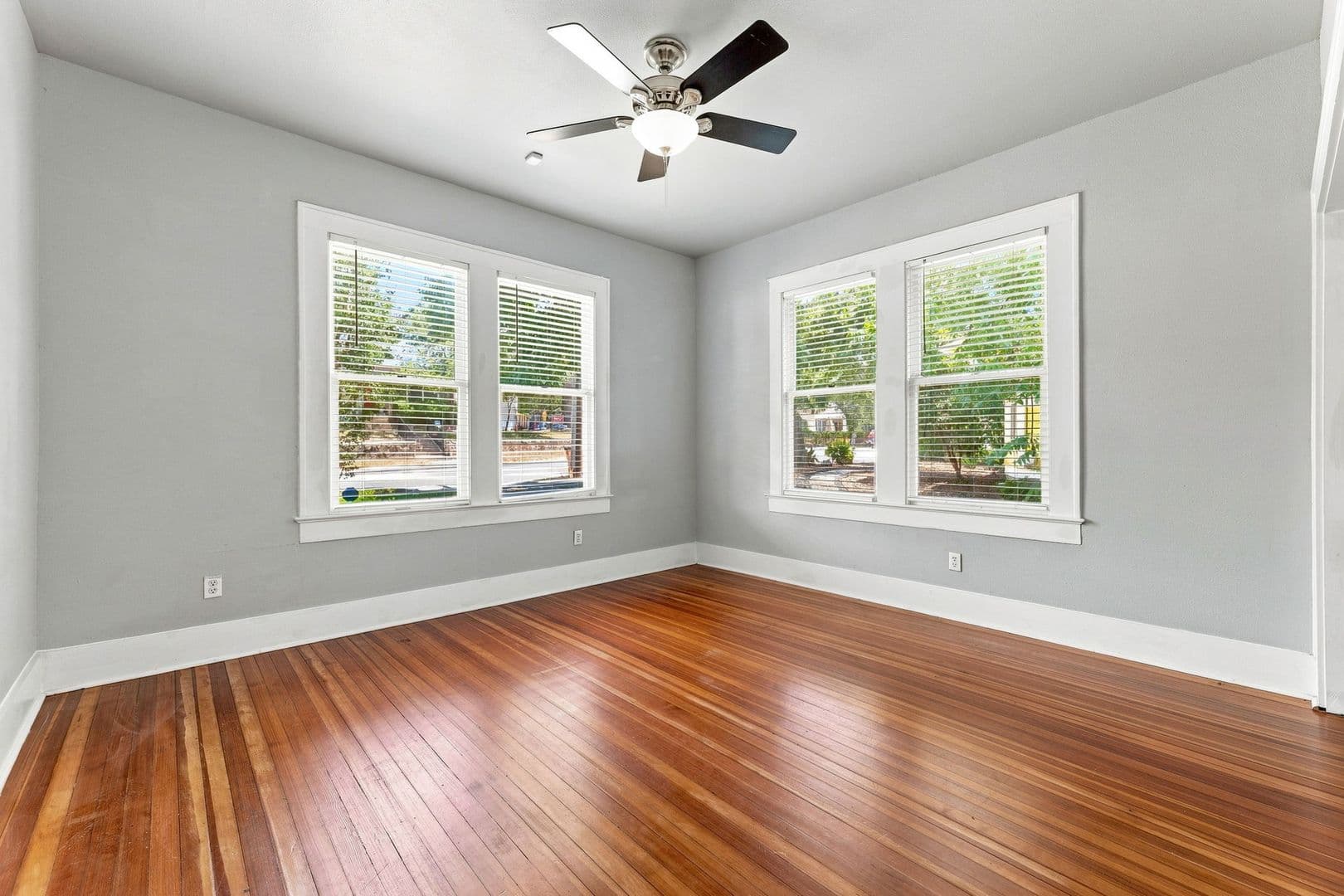Austin Apartment: 811 W. 30th Street