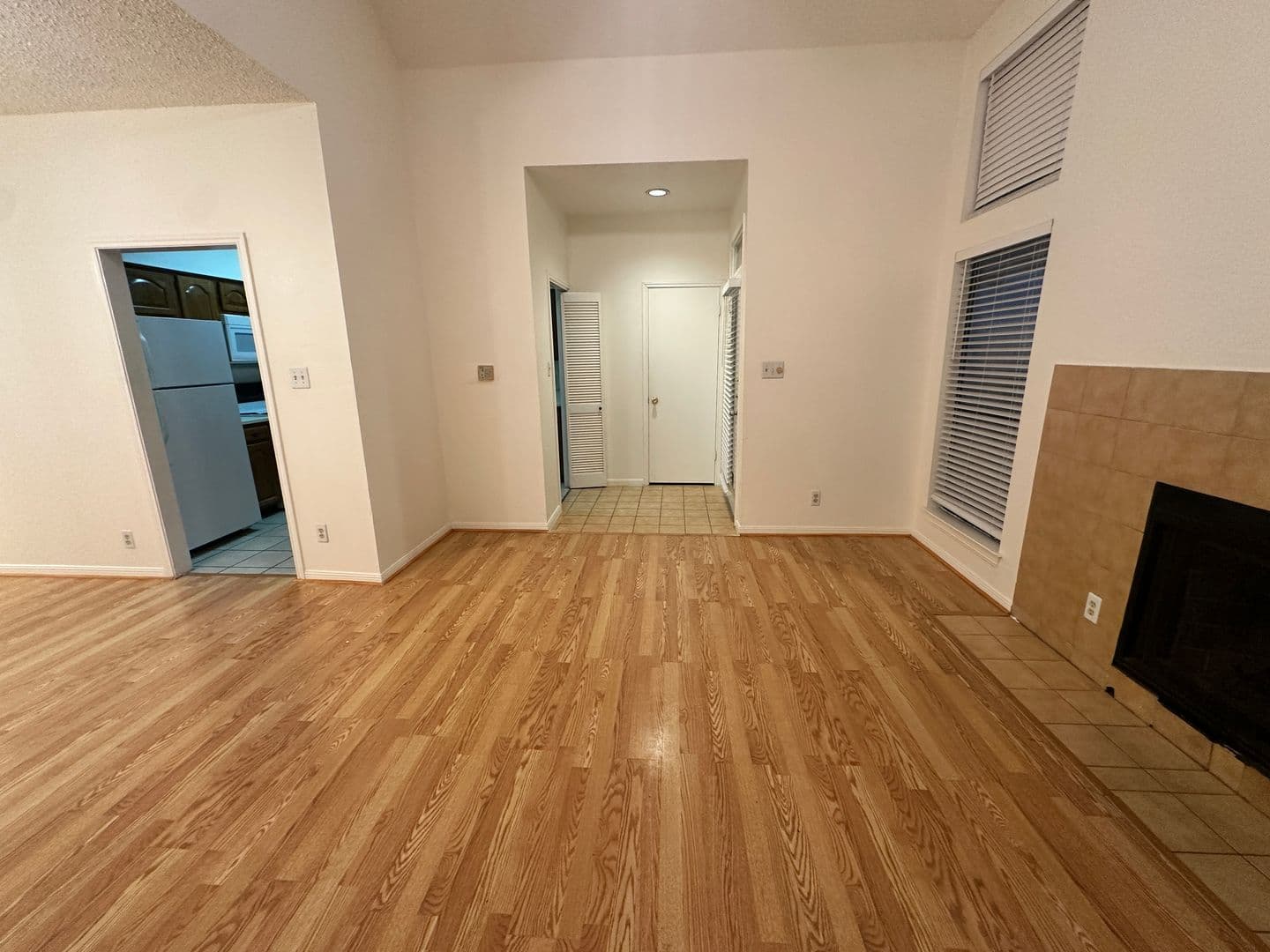 Austin House: 1906 Robbins Place, #308