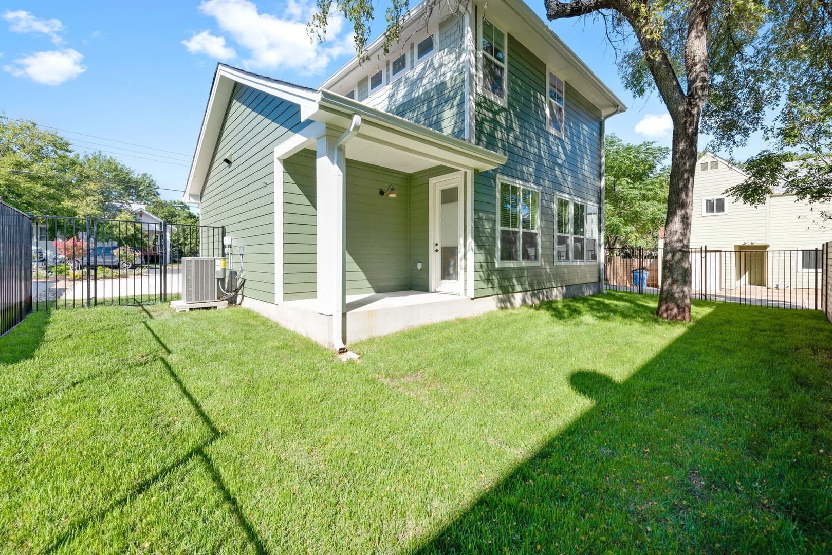 Austin House: 1201 West 22nd Street