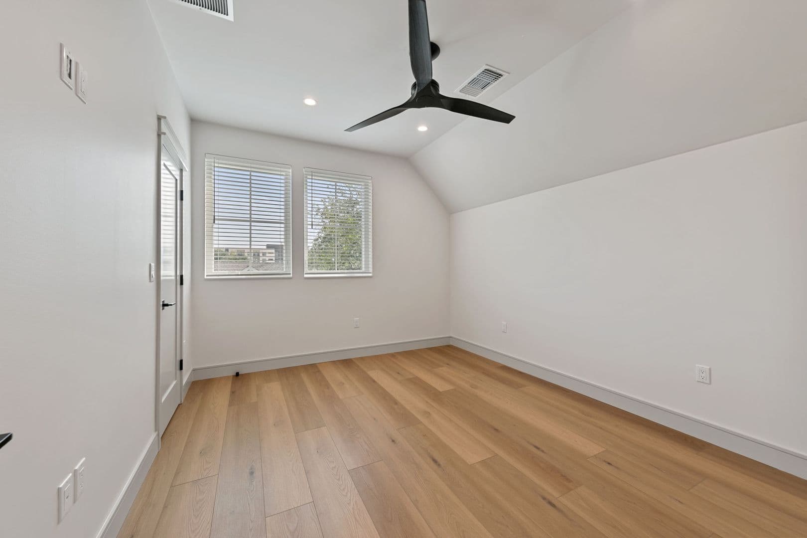 Austin Apartment: 917 E 37th Street