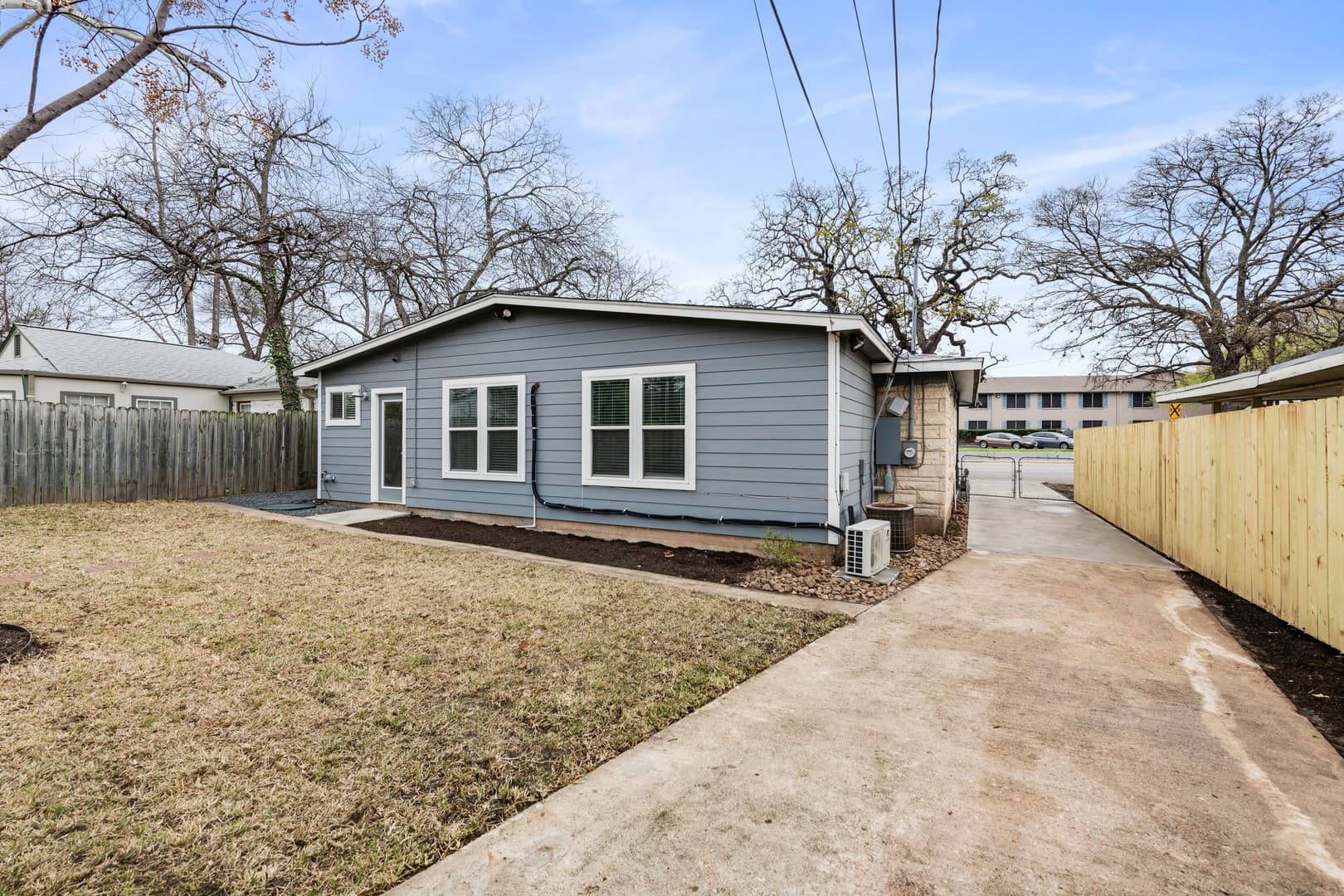 Austin House: 1021 East 45th Street