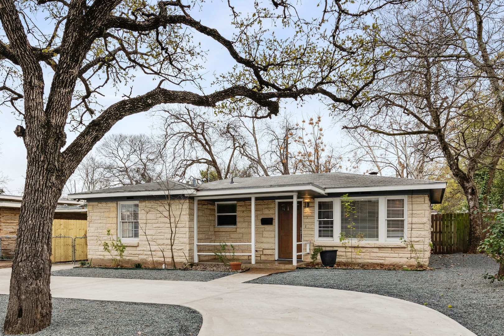 Austin House: 1021 East 45th Street