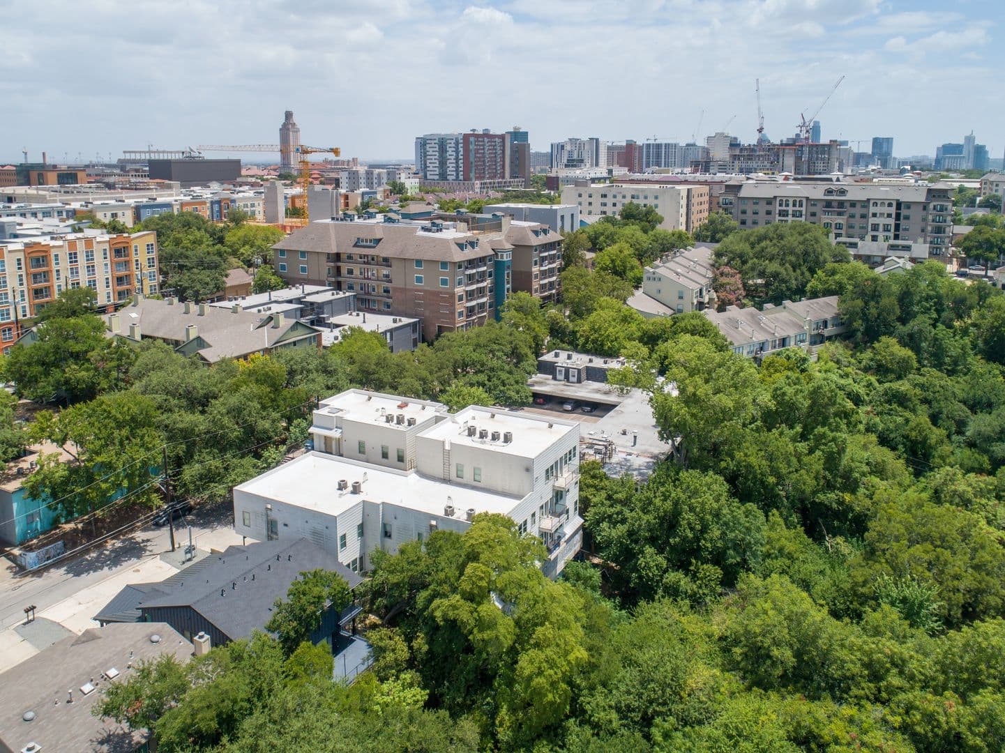 Austin Apartment: 2710 San Pedro Street