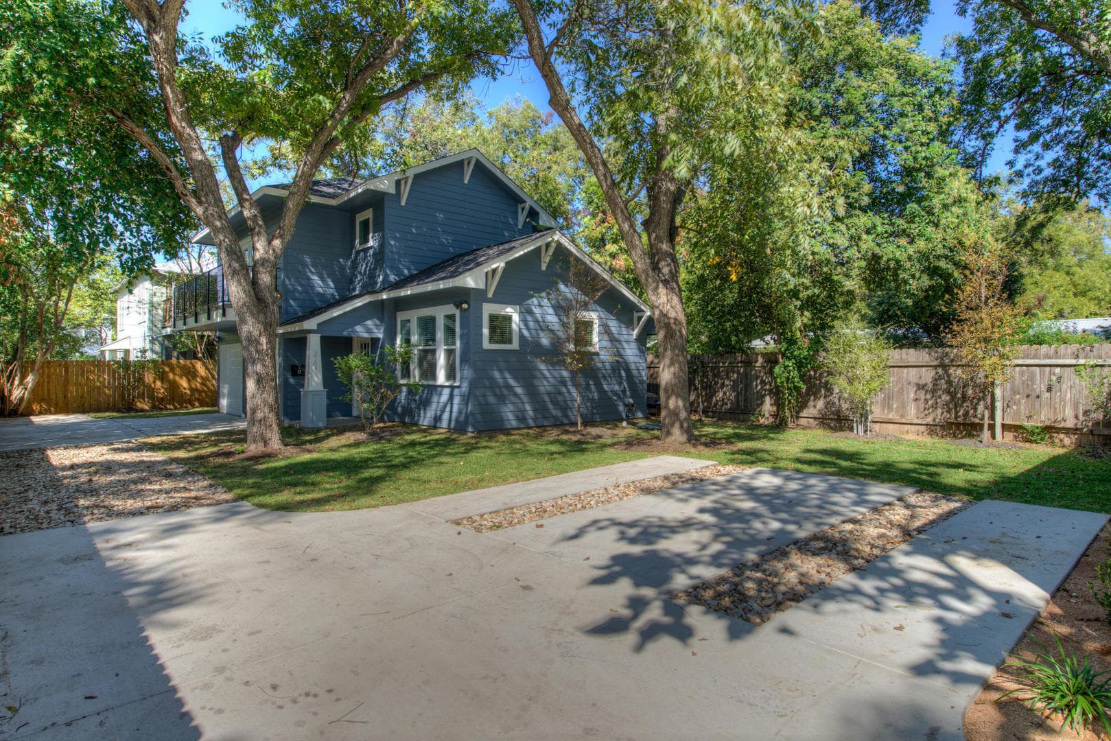 Austin Apartment: 3704 Harmon Ave