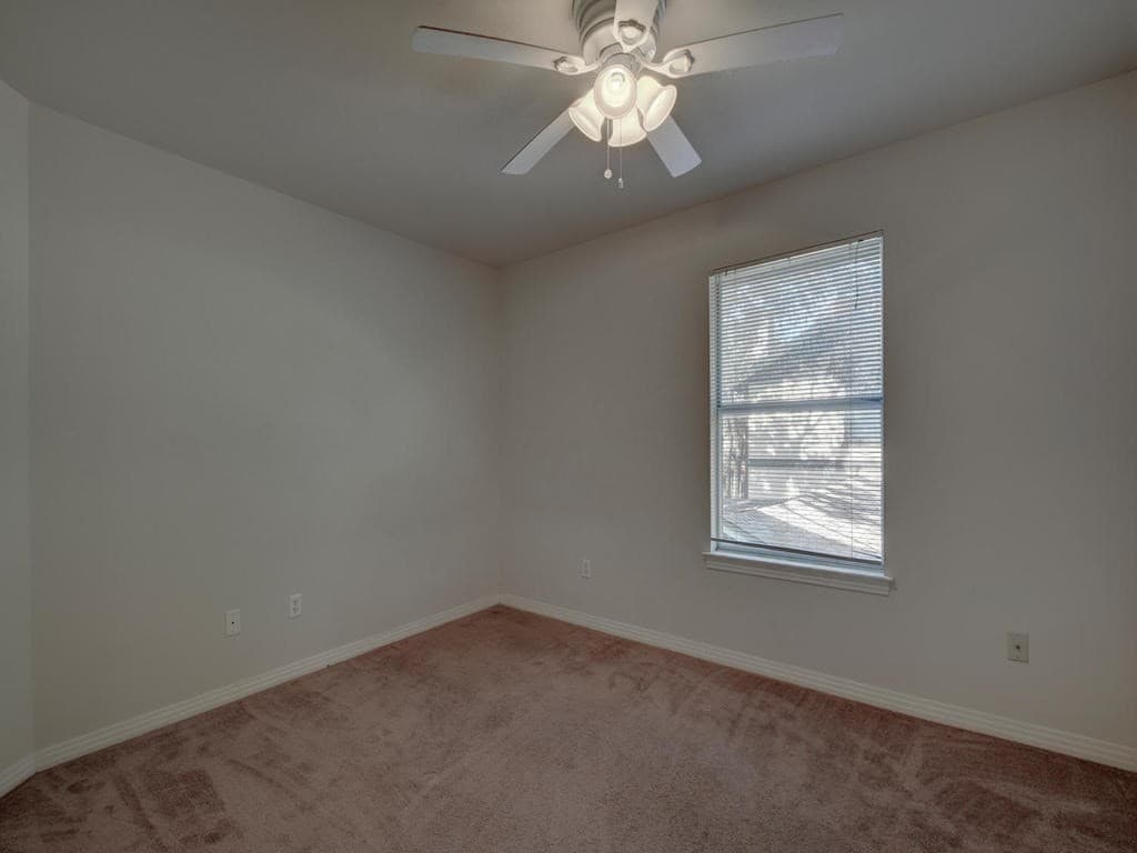 Austin Apartment: 609 East 49th Street