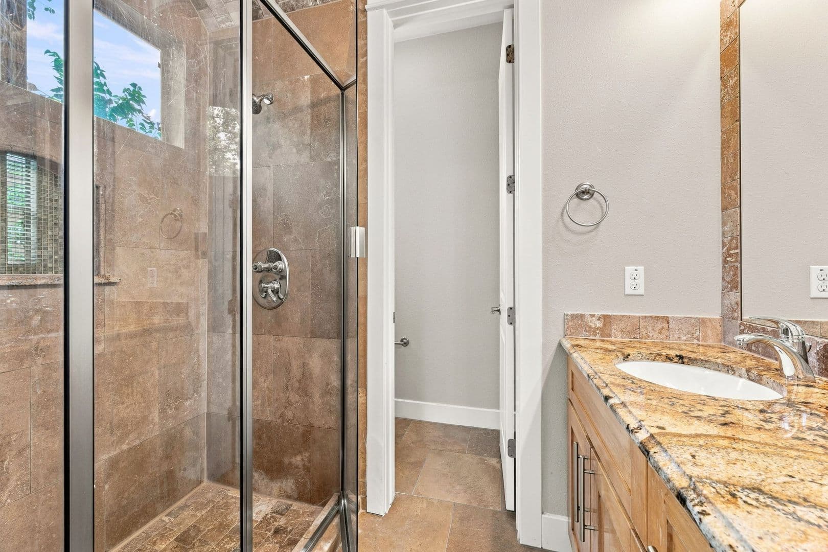 Austin House: 304 Zennia Street