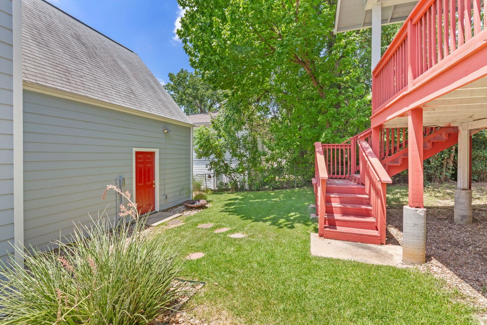 Austin Apartment: 811 W. 30th Street