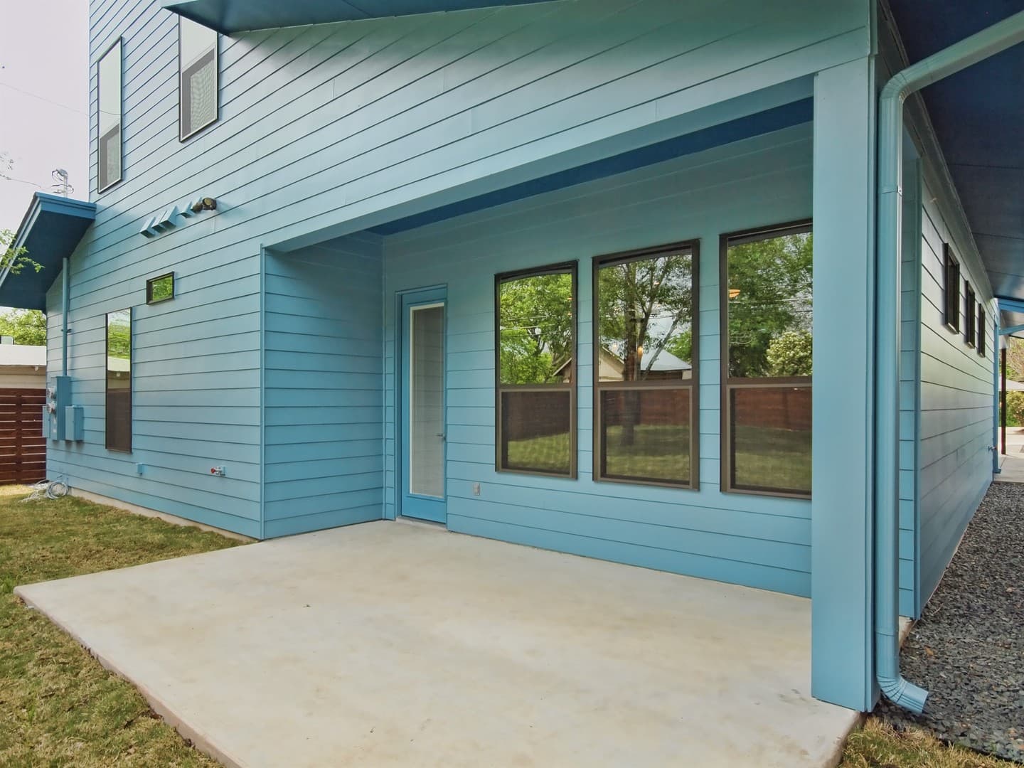 Austin Apartment: 306 Franklin Blvd