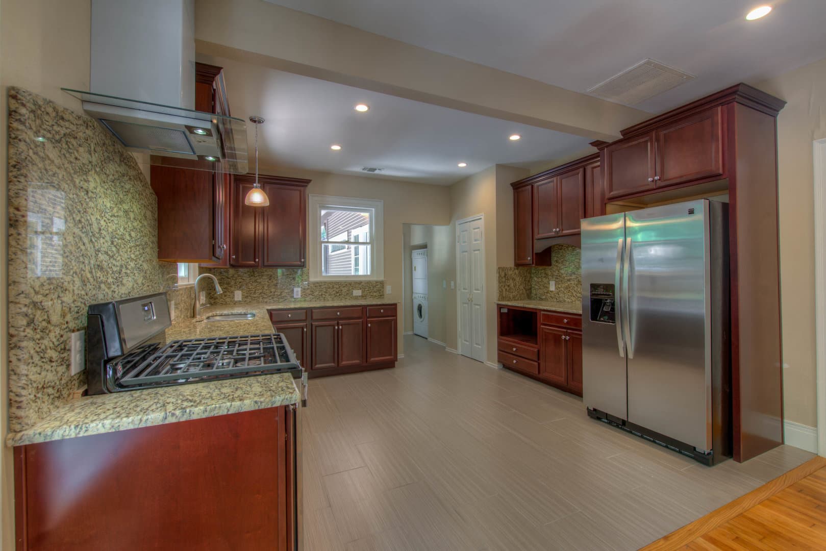 Austin House: 3211 Hampton Rd