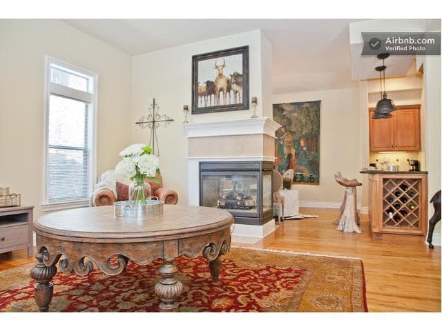 Austin House: 306 E 34th St. Unit B