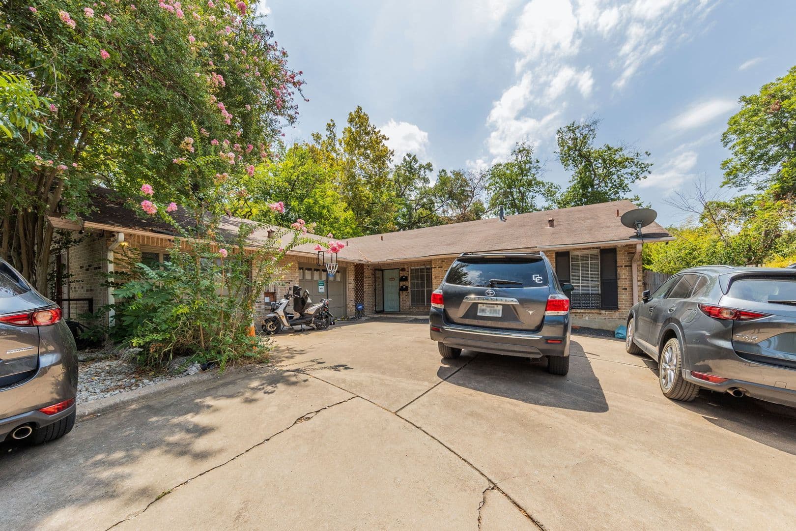 Austin Apartment: 1003 West Martin Luther King, Jr Blvd.