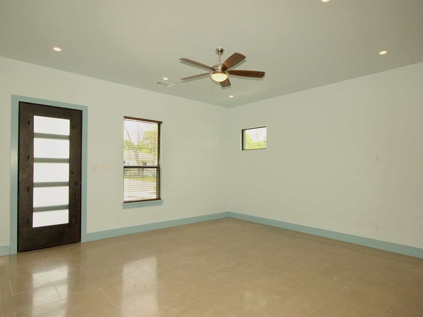 Austin Apartment: 306 Franklin Blvd