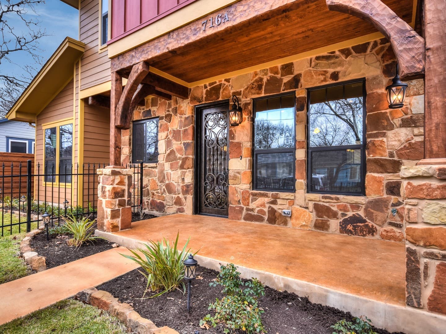 Austin Apartment: 716 Harris Avenue