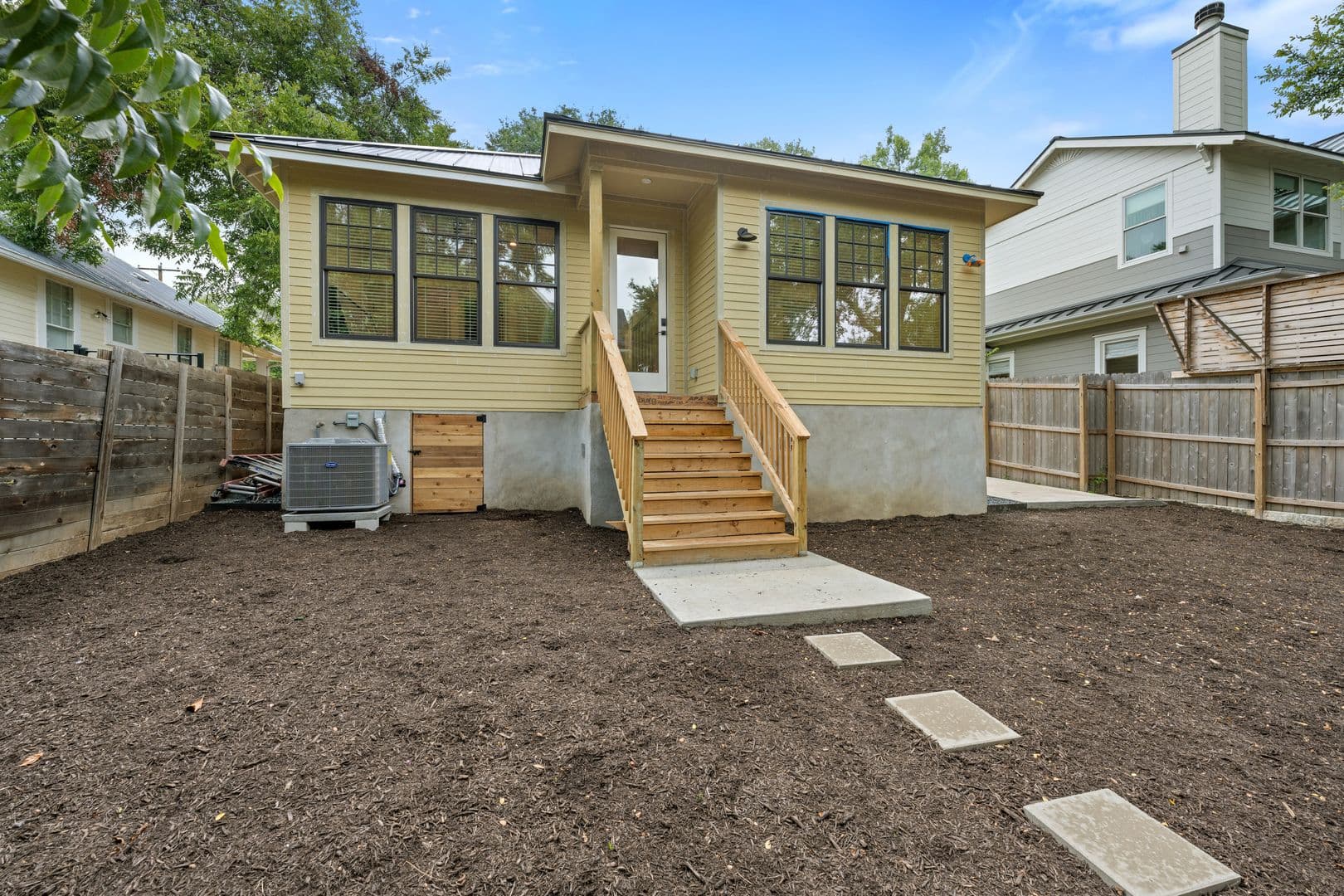 Austin Apartment: 1914 David Street