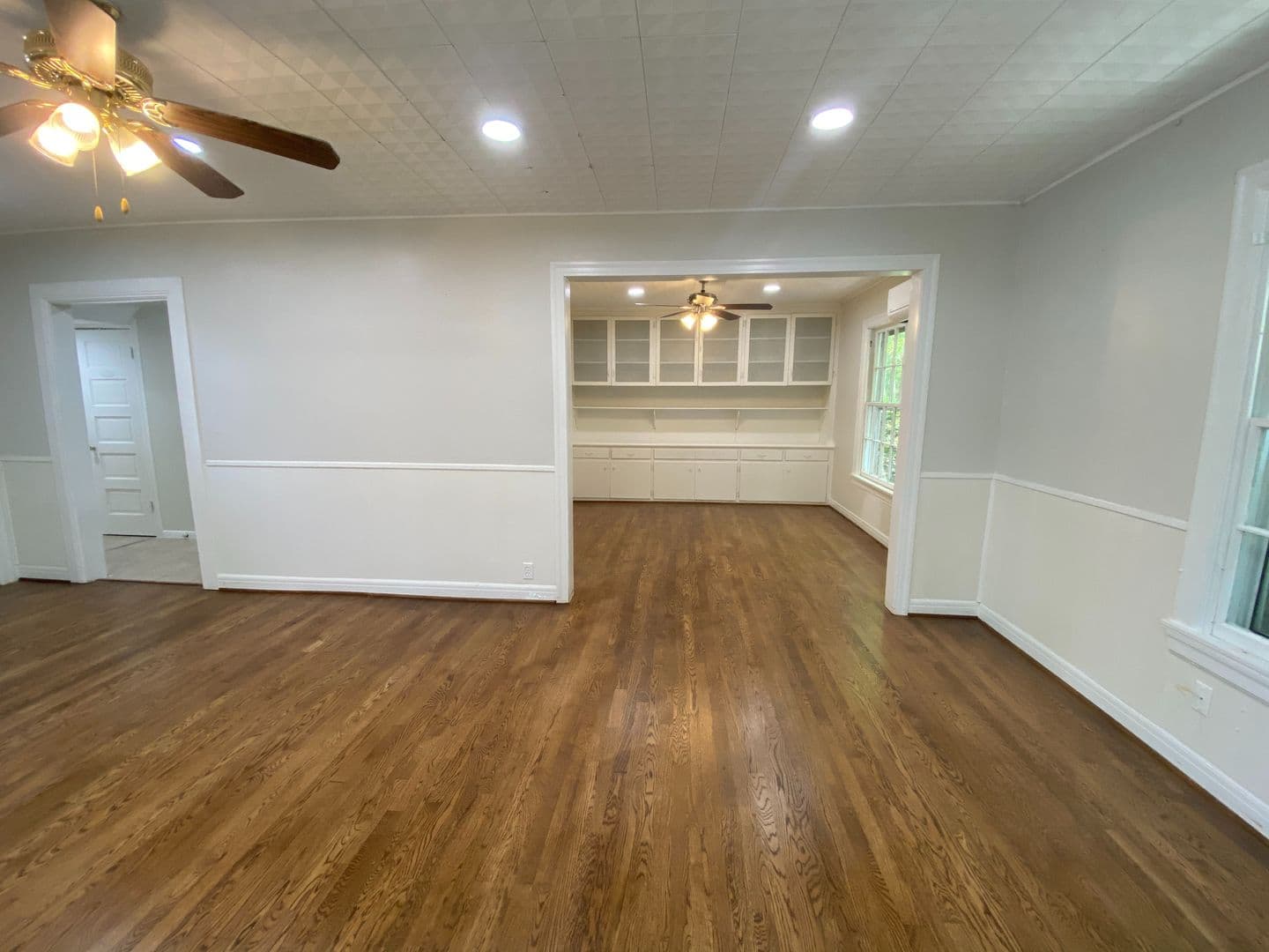 Austin House: 824 East 30th Street