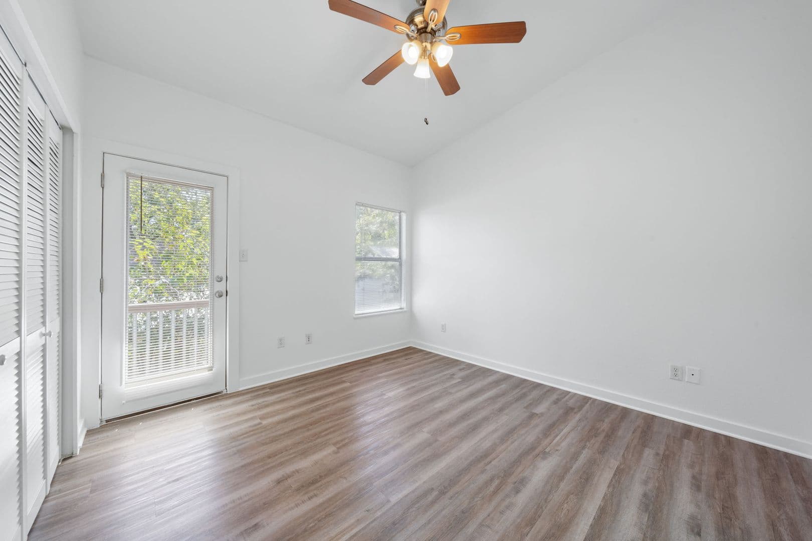Austin Apartment: 707 East 47th Street