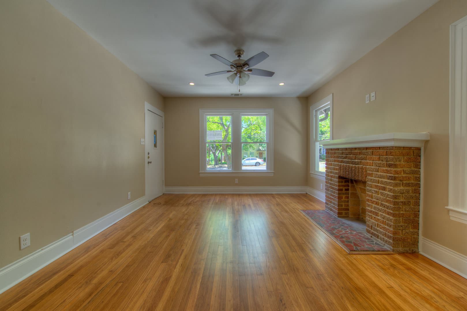 Austin House: 3211 Hampton Rd