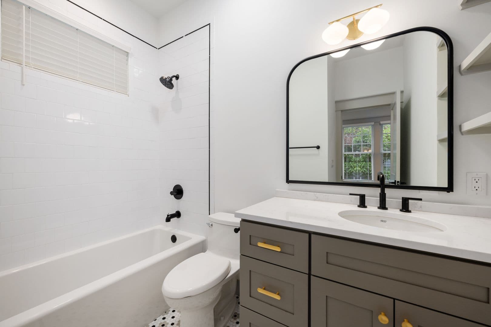 Austin Apartment: 1914 David Street