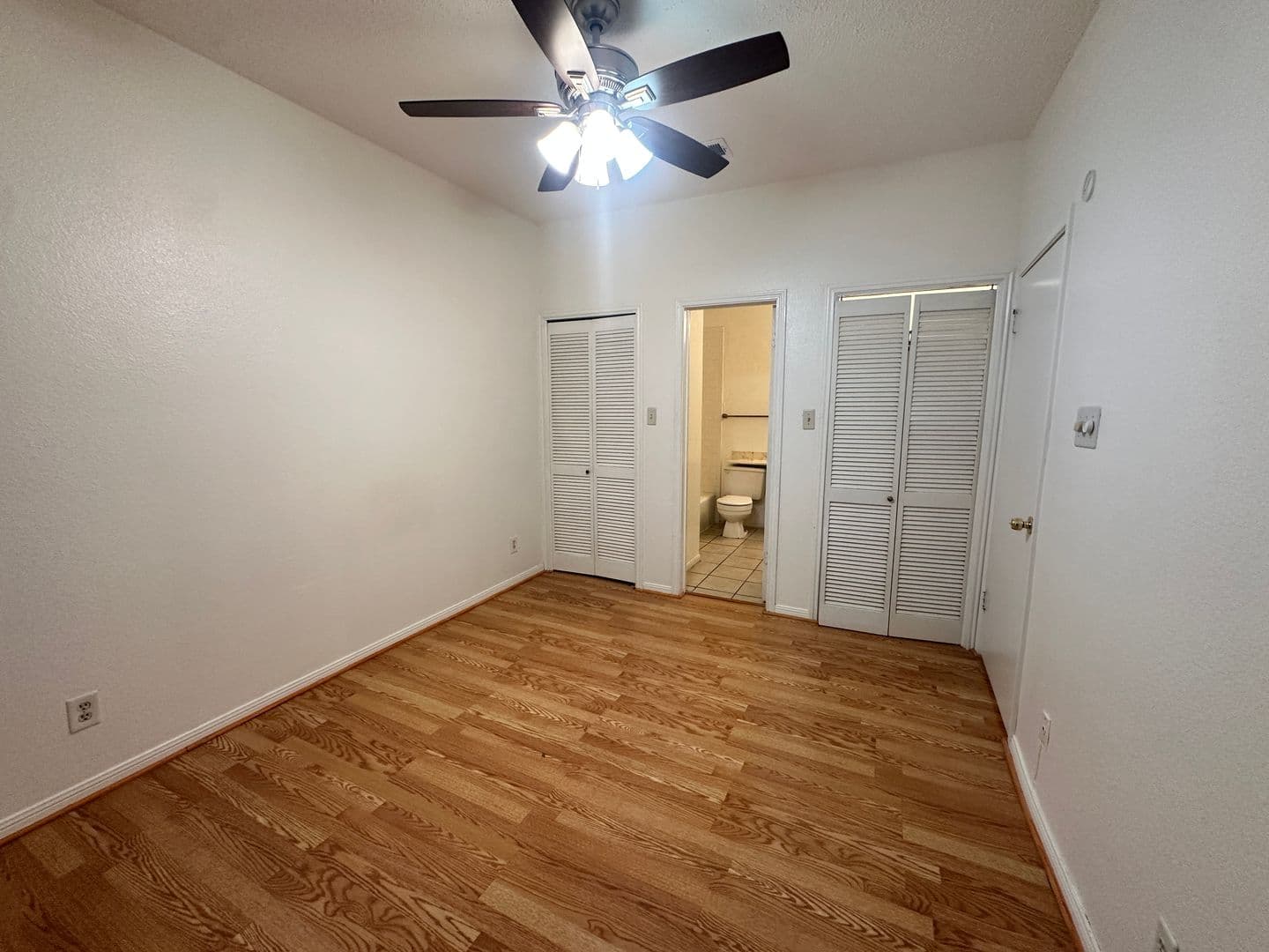 Austin House: 1906 Robbins Place, #308