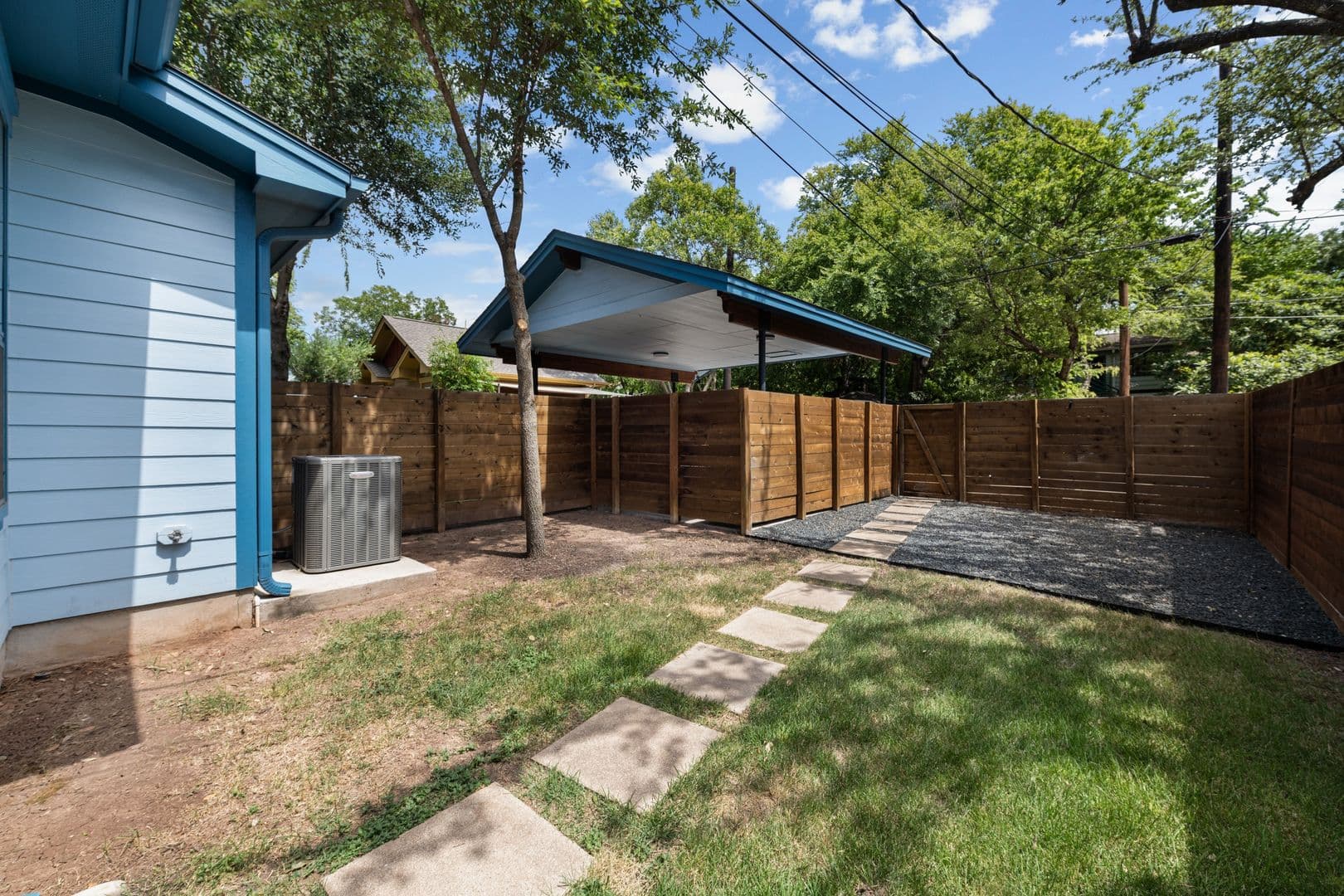 Austin Apartment: 718 Harris Avenue