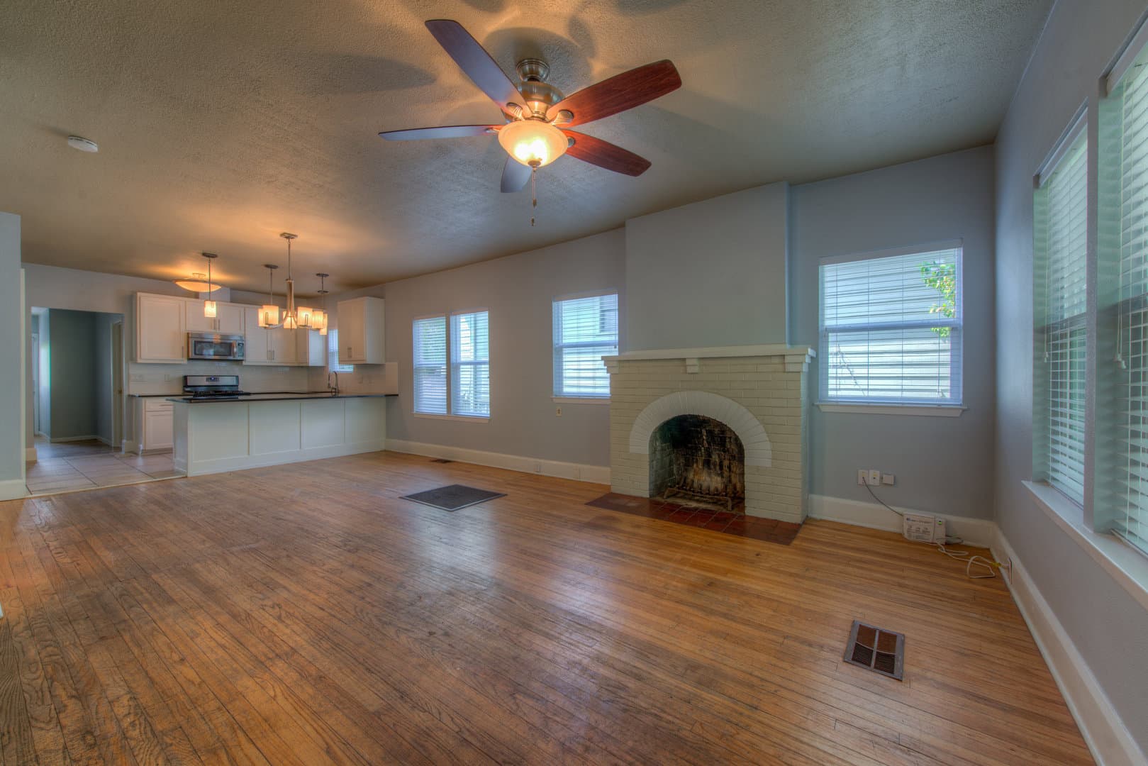 Austin House: 2814 Pearl Street