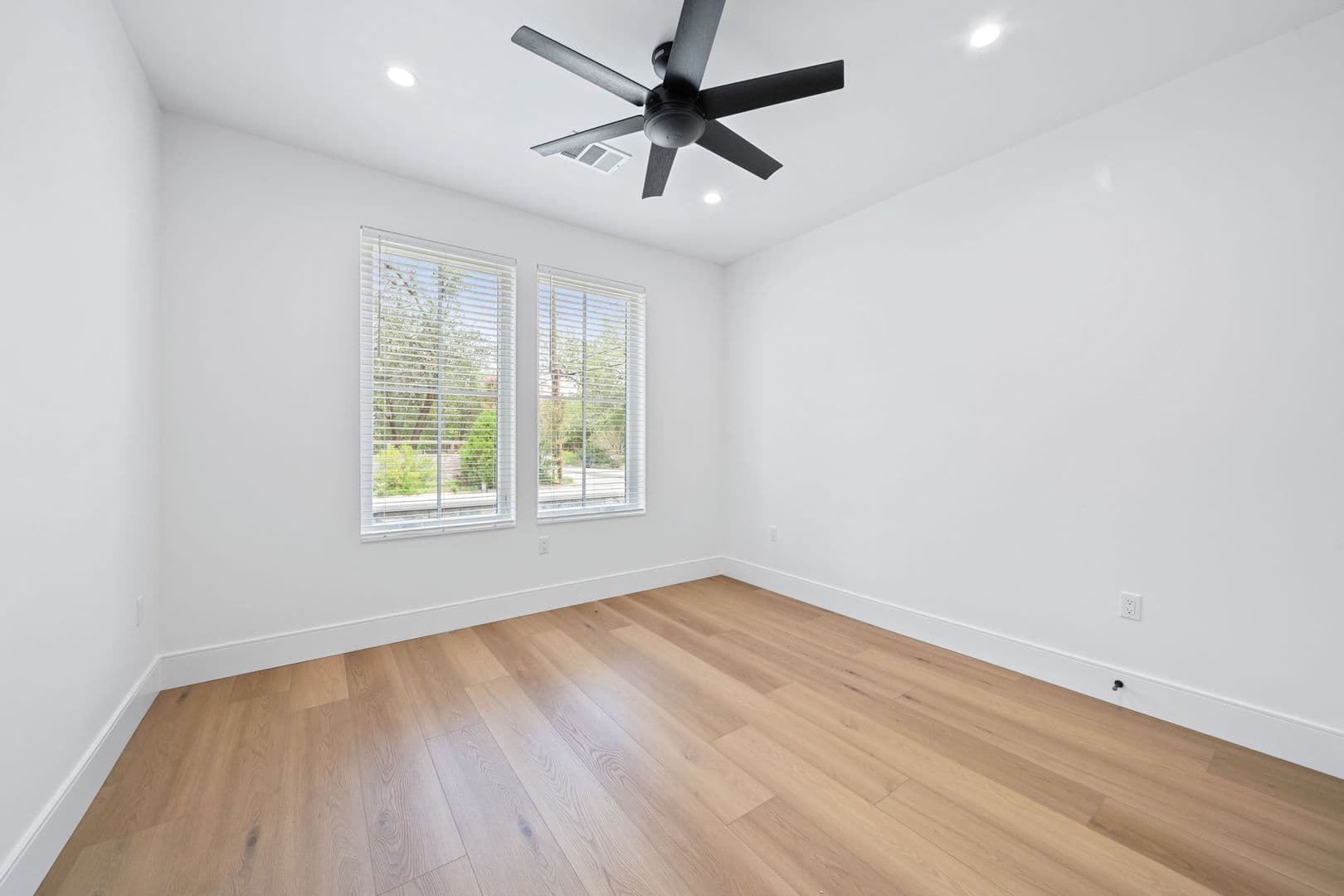 Austin House: 3900 Becker