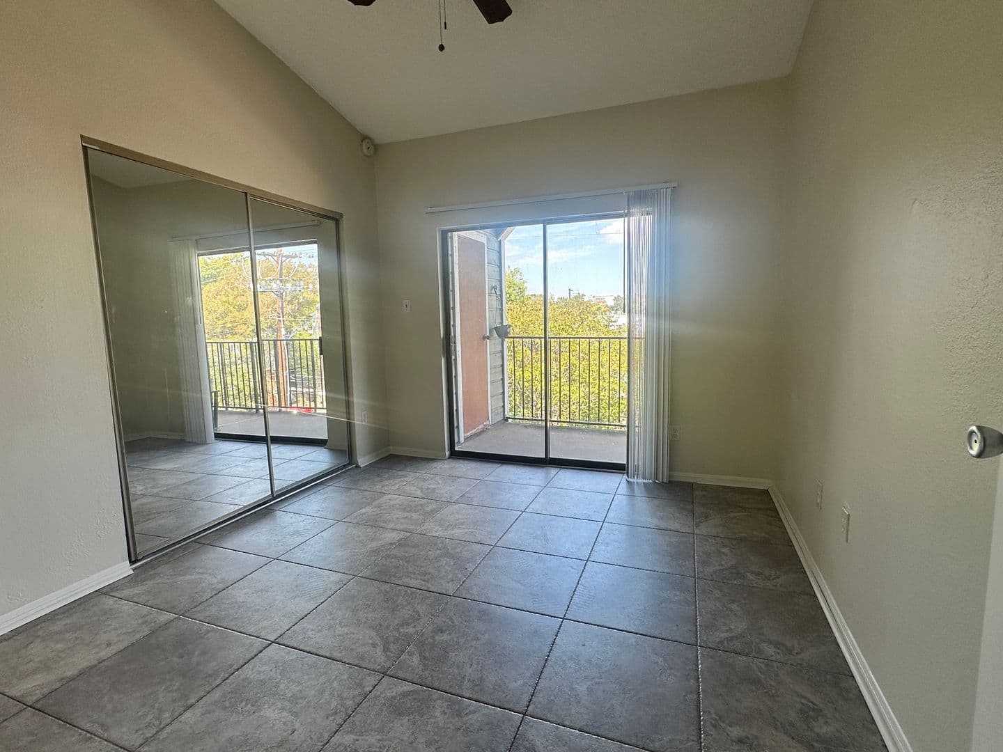 Austin House: 2901 San Jacinto #304
