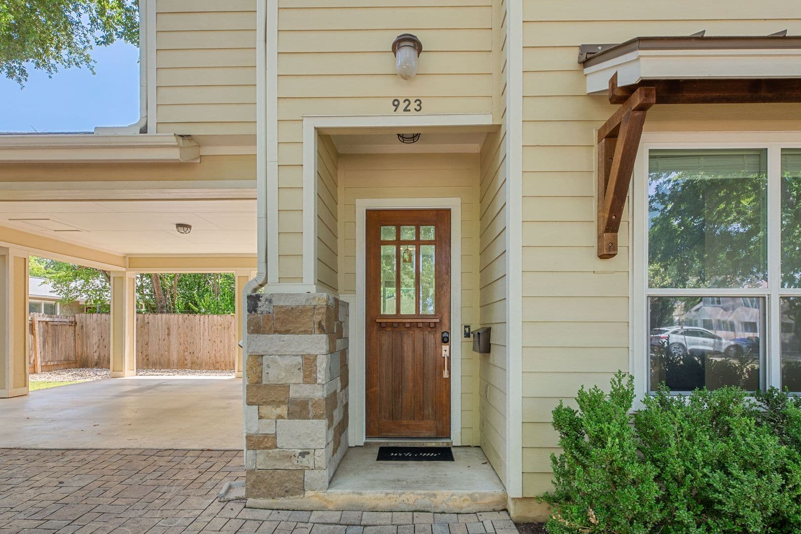 Austin House: 923 East 37th Street
