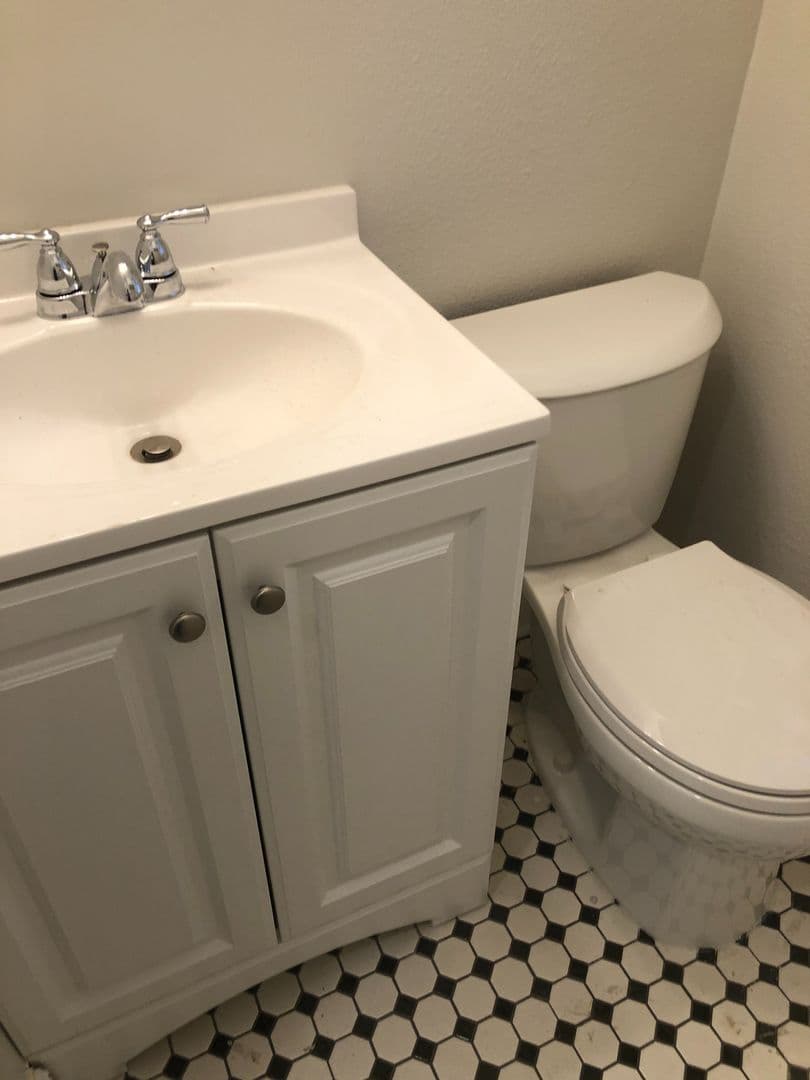 Austin Apartment: 3213 Hampton Road