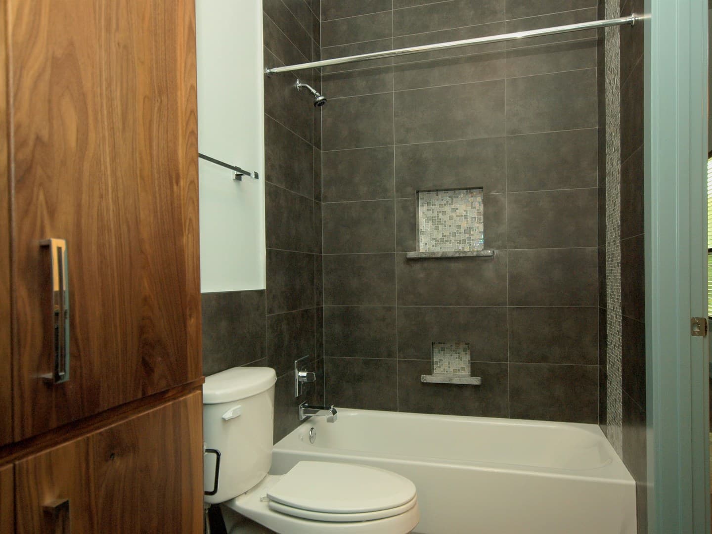 Austin Apartment: 306 Franklin Blvd