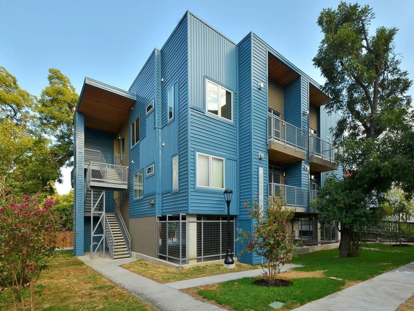 Austin Apartment: 2822 Rio Grande Street