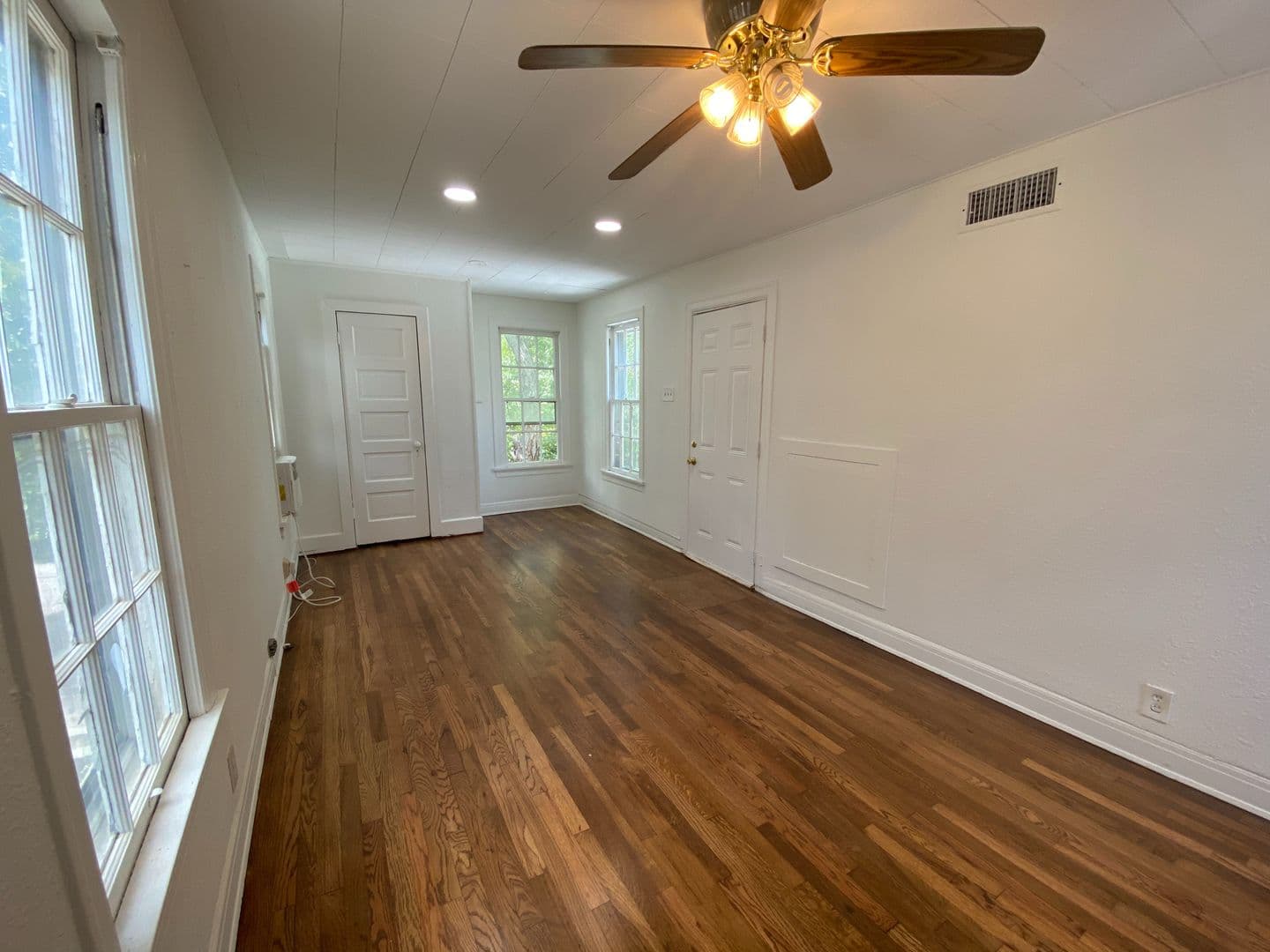 Austin House: 824 East 30th Street