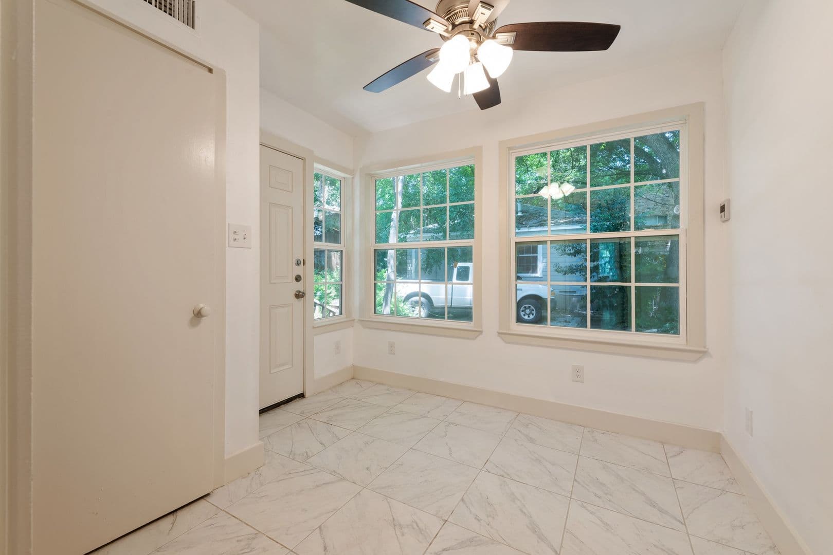 Austin Apartment: 3213 Hampton Road