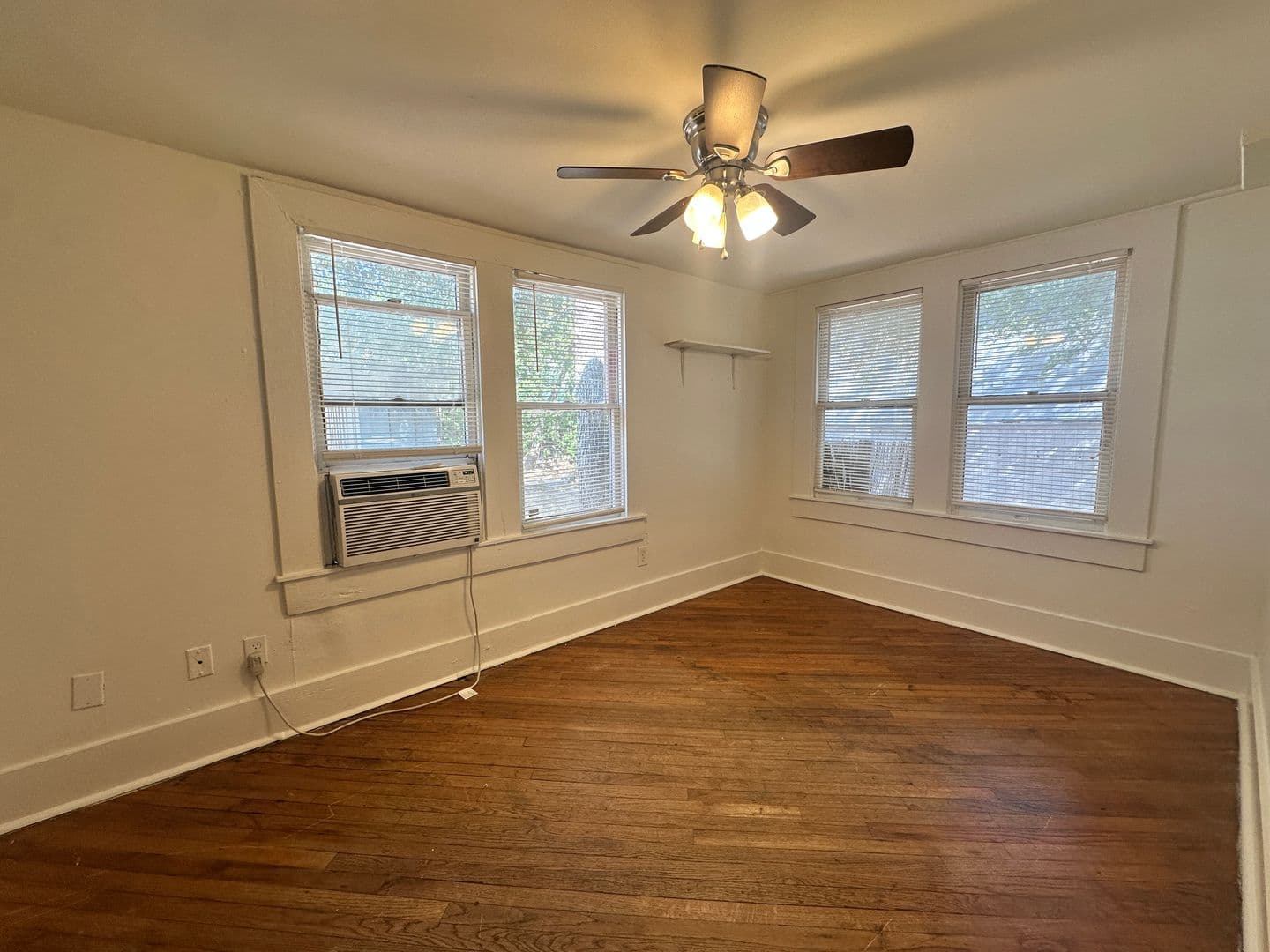 Austin Apartment: 106 West 38th Street