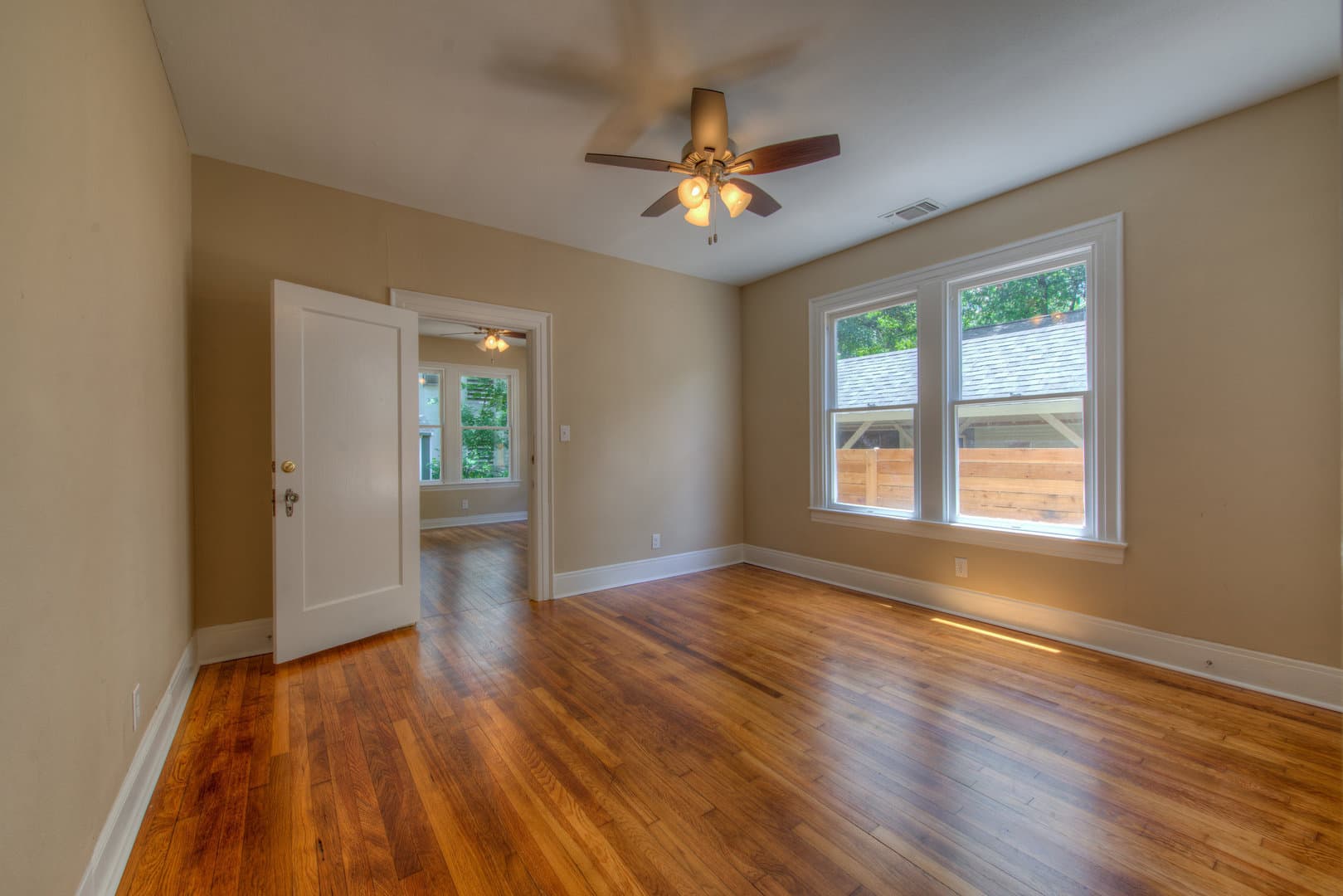 Austin House: 3211 Hampton Rd