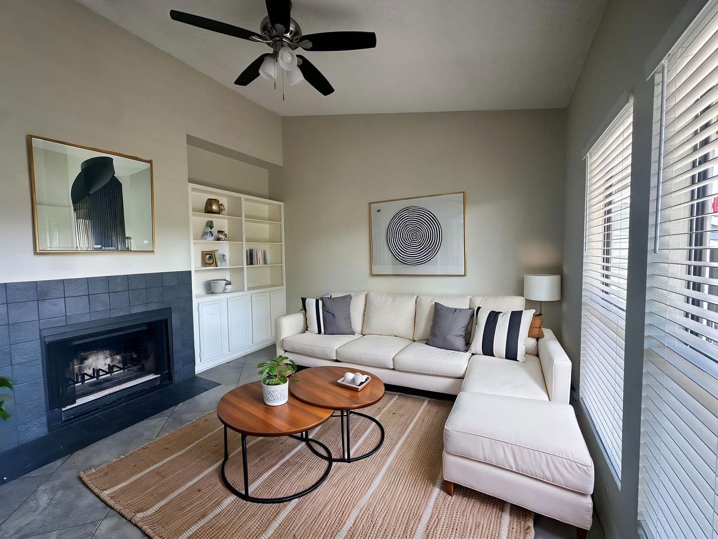 Austin House: 2901 San Jacinto #304