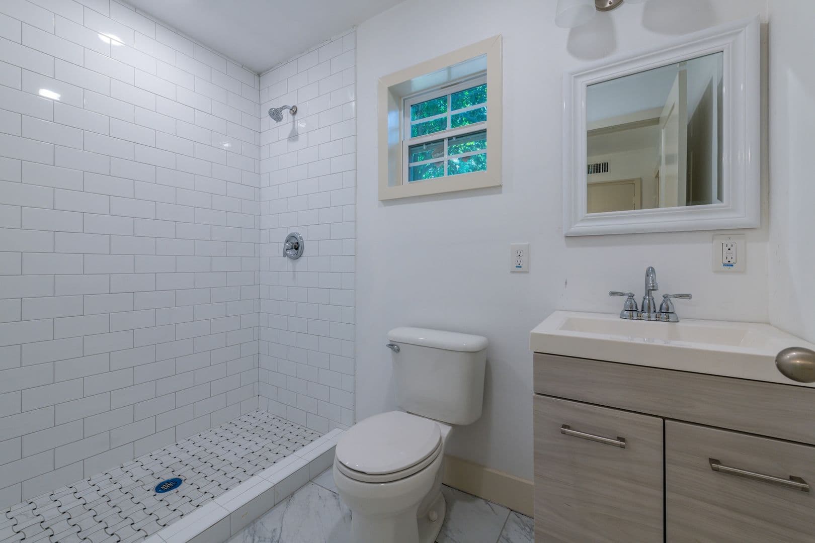 Austin Apartment: 3213 Hampton Road