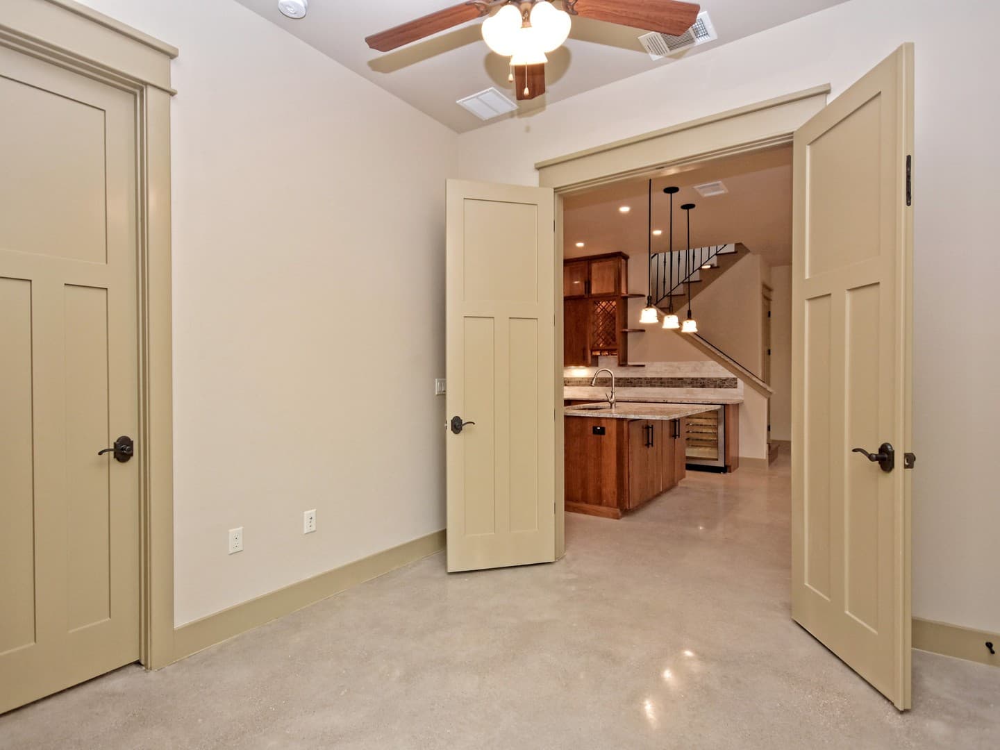 Austin Apartment: 716 Harris Avenue