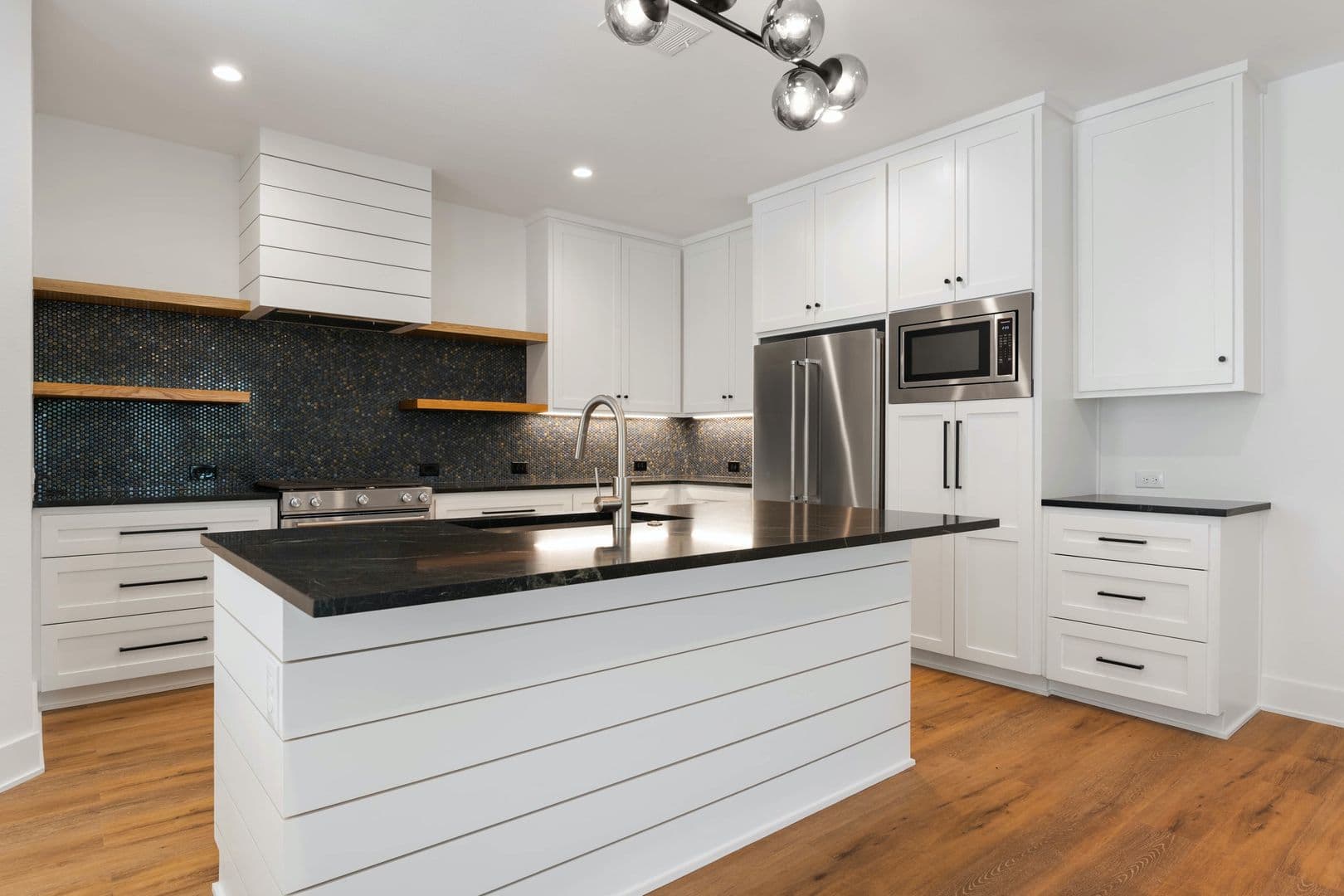 Austin Apartment: 2710 San Pedro Street